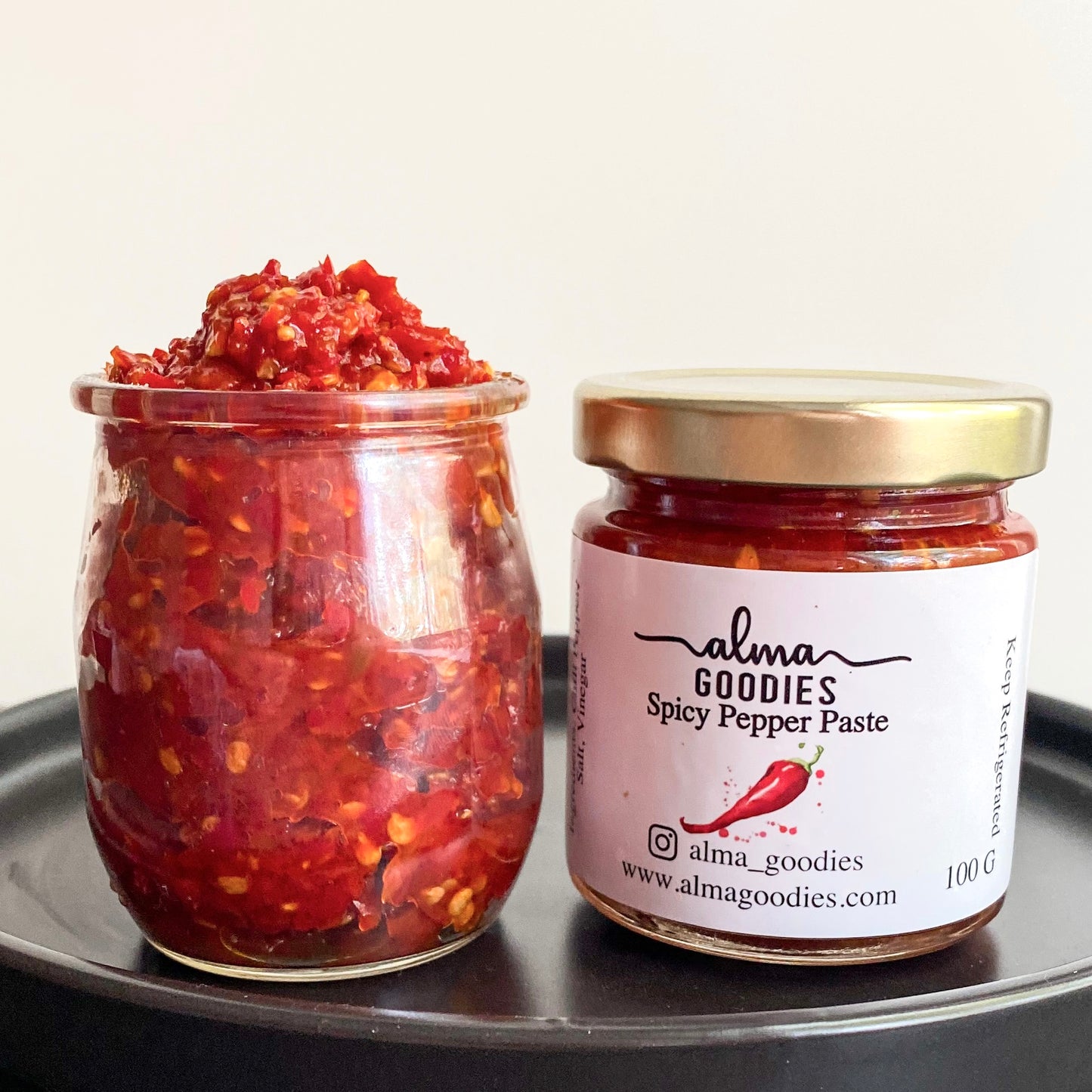 Spicy Pepper Paste - A Fiery Delight for Heat Lovers (450 grams)