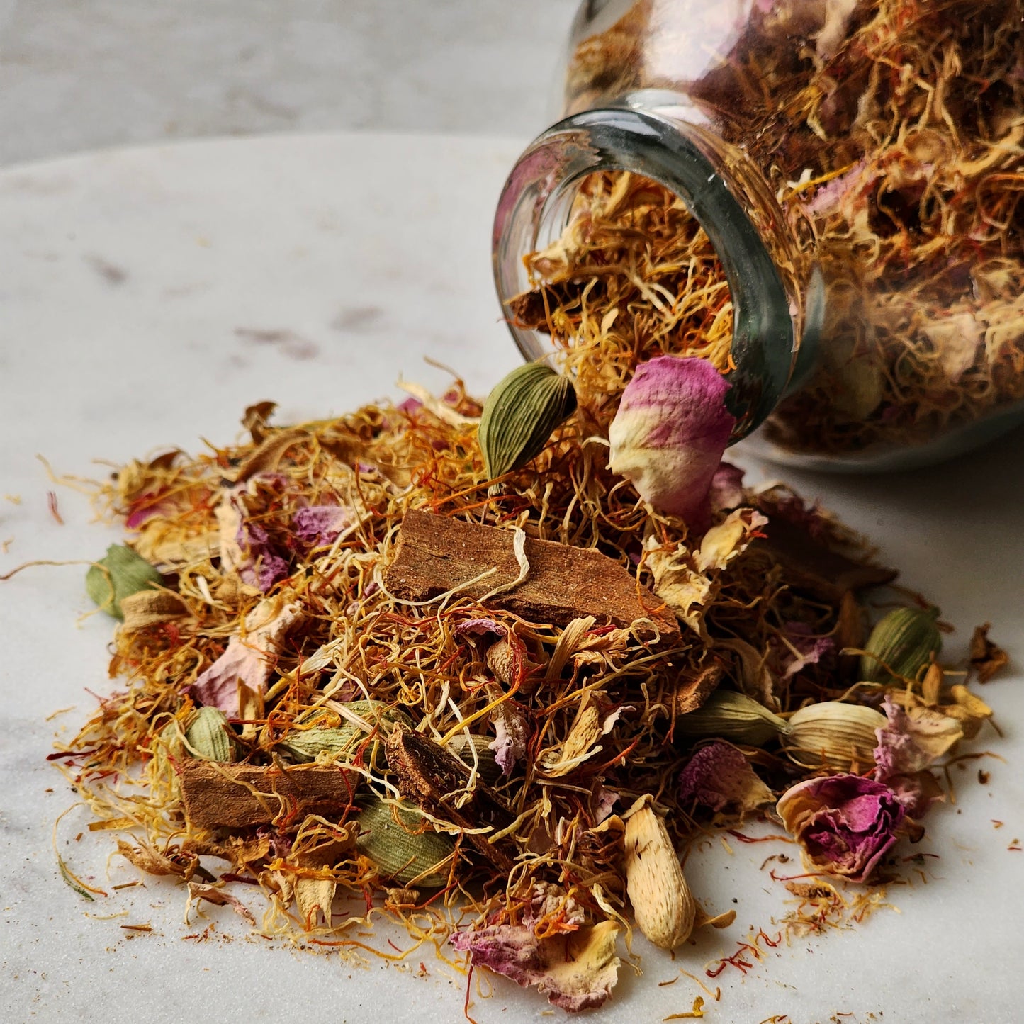Saffron Root Tea - Heavenly Tea for an Exquisite Sipping Experience (50 grams or 80 grams)